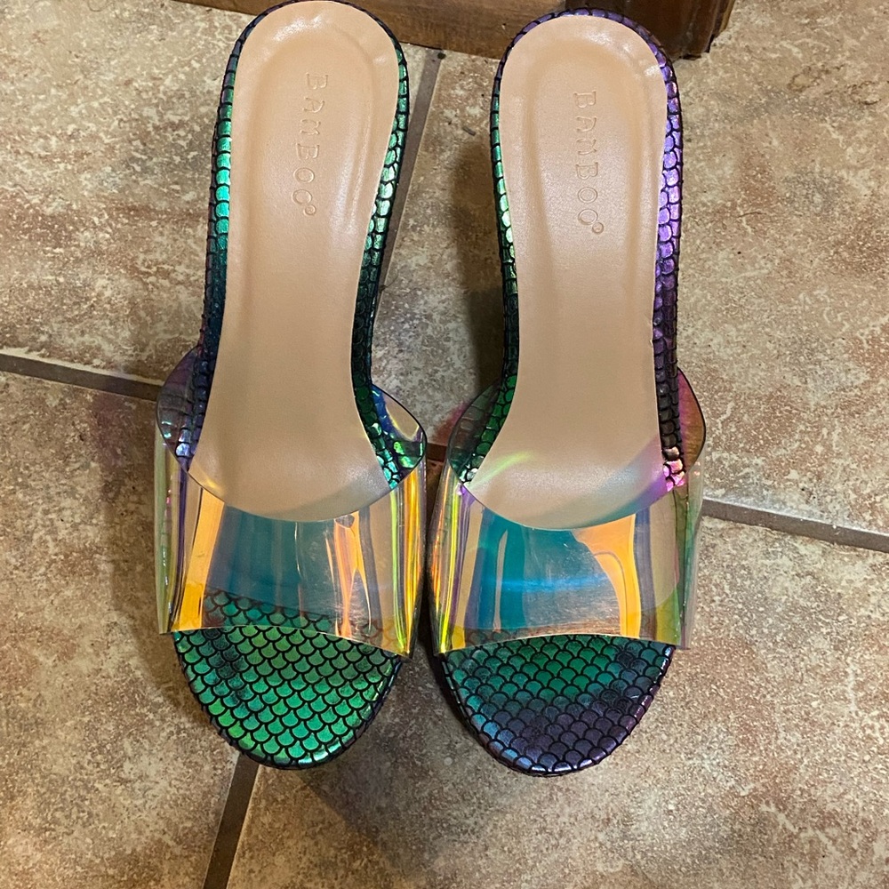 Wedge heels